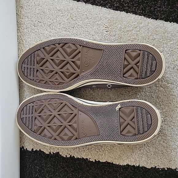 Converse All Star Gray Chuck Taylors with Double Tongue - Picture 5 of 7